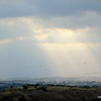 Восход, лучи из-за облаков. :: Валерьян Запорожченко