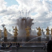 знаменитый фонтан :: Олег Лукьянов
