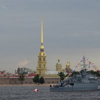 Военный корабль на фоне Петропавловской крепости :: Anna-Sabina Anna-Sabina