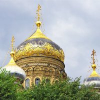 Купола церкви Успения Пресвятой Богородицы :: Валерий Новиков