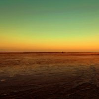 Марсианский закат возле пересохшего озера Ойбургское поселок Поповка Республика Крым август 2020г. :: Ivan G