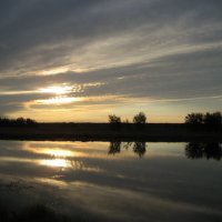 Рассвет на озере :: Anna Ivanova