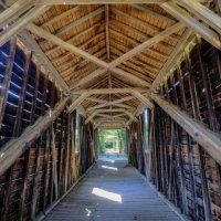 деревянный крытый мост :: Георгий А