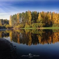 Осень, река. утро... :: Александр Мантров