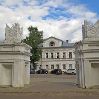Центральные ворота бывшего городского общественного сада. Кострома. :: Елен@Ёлочка К.Е.Т.