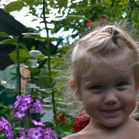 Моя внучка Евочка ,июль 2020г.На даче в Шатуре Ровно 4 годика :: Лариса Терехова 