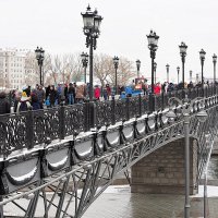 мост пешеходный :: Олег Лукьянов