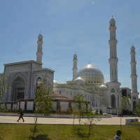 Столица...Белая мечеть. :: Андрей Хлопонин