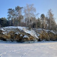 Фундамент дачи Курчатова И.В. на берегу озера Иртяш. :: Сергей Адигамов