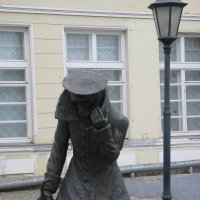 памятник Чехову возле гимназии Чехова в Таганроге :: Vlad Proshin 