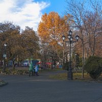 Осень в парке Тренёва :: Валентин Семчишин