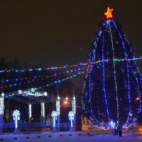 Новогодняя ёлка в Великих Луках - 2021... :: Владимир Павлов