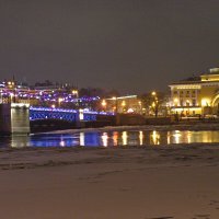 Вид на Дворцовый мост :: Валентина Папилова