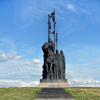 Памятник Александру Невскому и его Дружине. :: Лариса С.