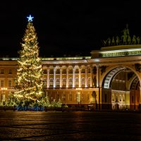 Новогодняя Елка на Дворцовой площади :: Константин Шабалин