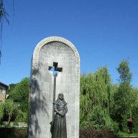 Памятник  "  Сестра Милосердия"... :: Евгений 