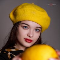 Девушка с лимоном :: Вячеслав Кривошеин