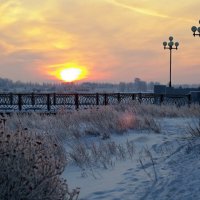 Зимний закат на Волге :: Ирина Баскакова