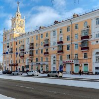 Дом со Шпилем, Комсомольск-на-Амуре. :: Виктор Иванович Чернюк