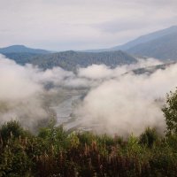 Облачность в долине :: Сергей Чиняев 