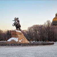 На Сенатской площади... :: Сергей Кичигин