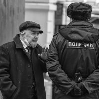Ильич и полиция :: Александр Степовой 