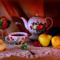 Натюрморт с фруктами :: Нэля Лысенко