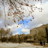 Весна в городе :: Игорь Чуев