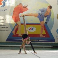 Юная гимнастка :: Сергей Михальченко