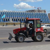 Тракторист...столичный. :: Андрей Хлопонин