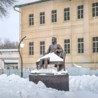 Памятник Зворыкину :: Юлия Батурина