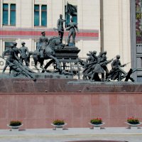 Памятник Победы :: Александр Чеботарь