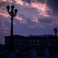Дом на площади Гарина-Михайловского в Новосибирске :: Елена Берсенёва
