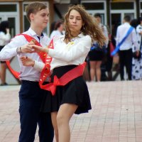 Танец :: Вик Токарев