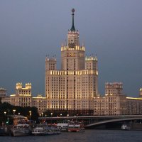 Вечерняя Москва :: валерий 