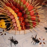 Блюдо с муравьями. :: Венера Чуйкова