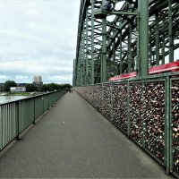 Мост любви и надежды :: Владимир Манкер