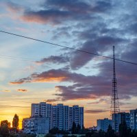 закат сквозь дома :: Александр Леонов