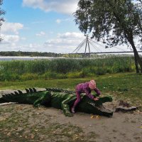 - Не бойся, крокодильчик, я тебя защитю...) :: Тамара Бедай 