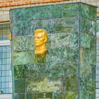 Памятник Герою Советского Союза Ольшанскому К. Ф. Курск :: Руслан Васьков