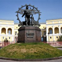 Памятник переселенцам на Алтай :: Елена Даньшина