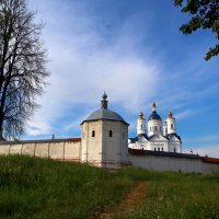 Южная башня Свенского монастыря :: Евгений 