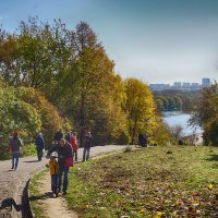 Прогулка в Коломенском :: Ольга 