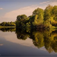 "Зеркало озера. Лето"© :: Владимир Макаров