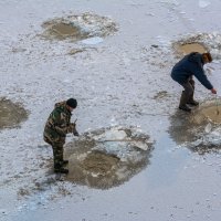 Рыбаки на Амуре. :: Виктор Иванович Чернюк