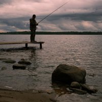 Одинокий рыбак :: san05 -  Александр Савицкий