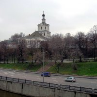 У стен Спасо-Андроникова монастыря. :: Ольга Довженко