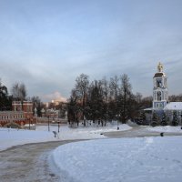 Утро в Царицыно. :: Александр Сергеевич 