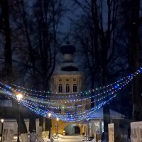 Зимний вечер в монастыре :: Сергей Кочнев
