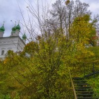 Храм на высоком берегу :: Сергей Цветков